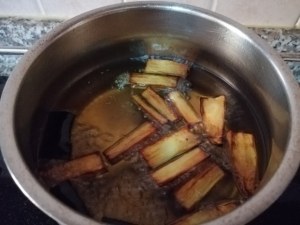 Pasta alle sarde con melanzane