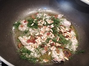 Pasta alle sarde con melanzane