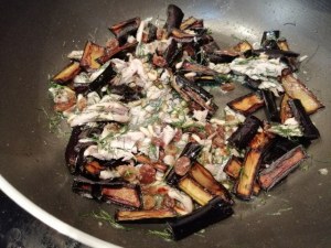 Pasta alle sarde con melanzane