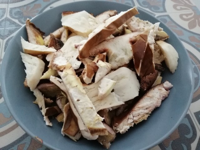 Pappardelle al ragu bianco di coniglio con porcini