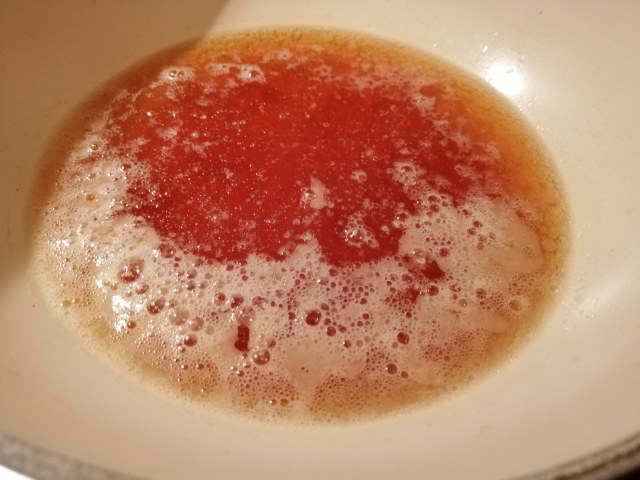 Baccala su polenta taragna con riduzione alla birra e hummus di zucca e amaretti