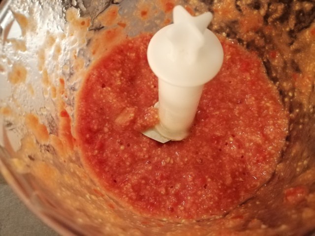 Curry thai di Natale con ortaggi di stagione e gamberi