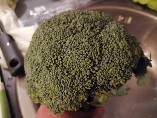 Curry thai di Natale con ortaggi di stagione e gamberi