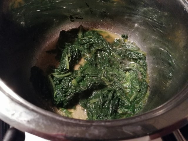 Orecchiette con borragine funghi cardoncelli guanciale e pecorino