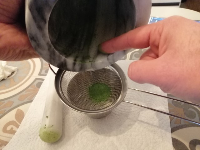 Risotto con zucca noci gorgonzola e polvere di prosciutto crudo