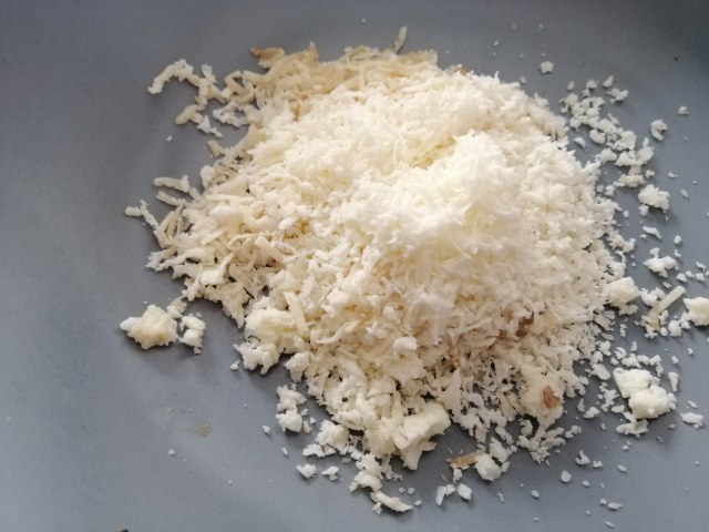 Mezzanelli tagliati con funghi porcini zafferano castelmagno dop e noci di Sorrento