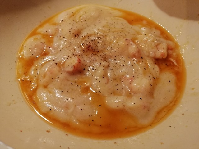 Spaghetti alla chitarra con crema di cavolfiore e gamberi