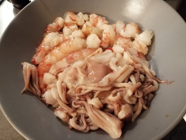 Pizzoccheri di mare con gamberi cozze e totani