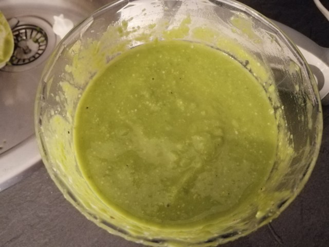 Flan di piselli freschi con fonduta di gorgonzola e chips di carote