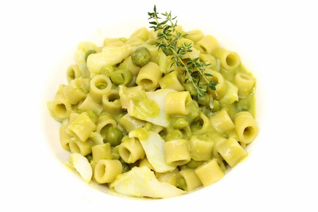 Pasta e piselli con baccala