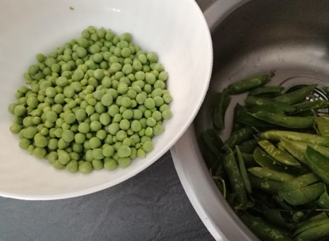 Pasta e piselli con baccala