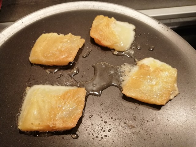 Pecorino alla pizzaiola con pomodoro giallo
