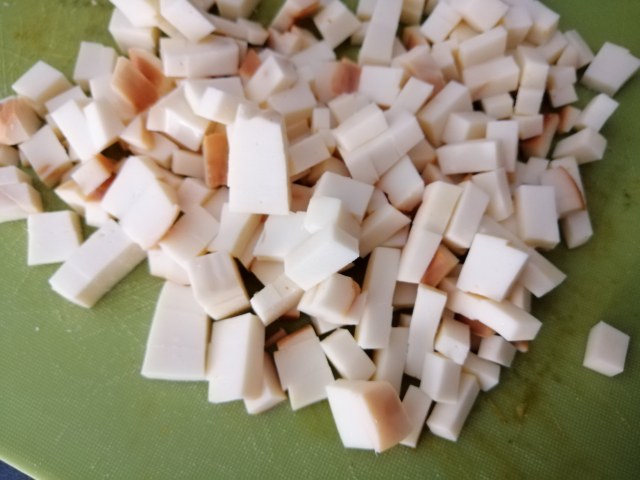 Lasagna riccia ai porcini con besciamella alla zucca cotto e provola