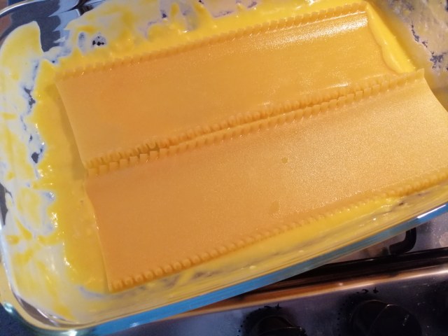 Lasagna riccia ai porcini con besciamella alla zucca cotto e provola