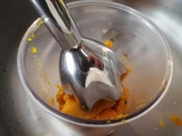 Lasagna riccia ai porcini con besciamella alla zucca cotto e provola