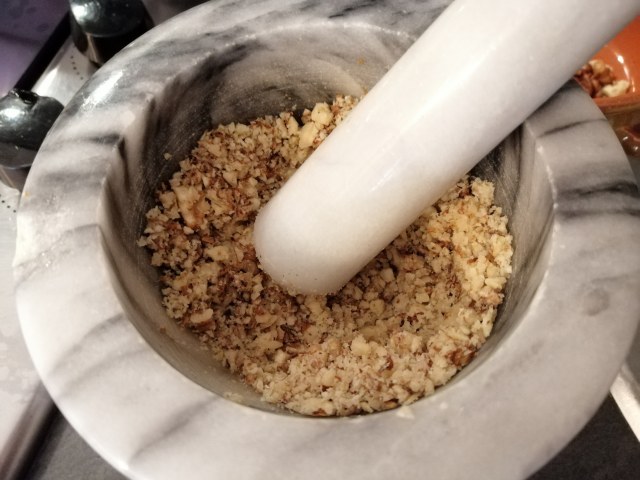 Pizzoccheri con verza casera luganega e noci