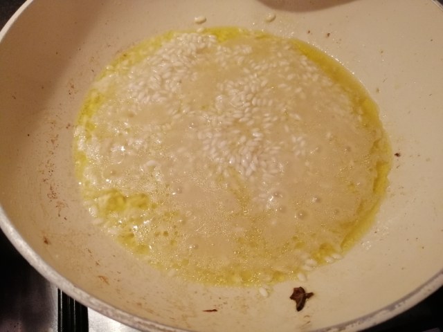 Risotto con porcini patate e rana pescatrice