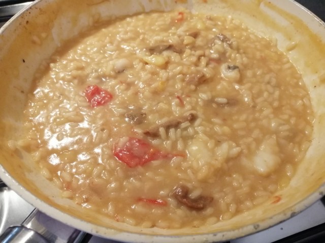 Risotto con porcini patate e rana pescatrice