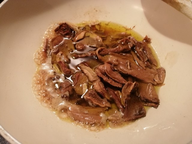 Risotto con porcini patate e rana pescatrice