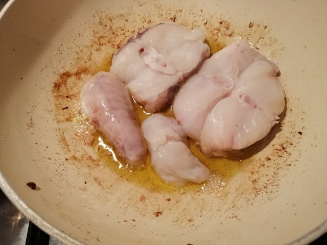 Risotto con porcini patate e rana pescatrice