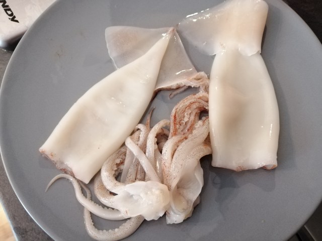 Totano imbottito con cavolo nero e camembert su polenta taragna