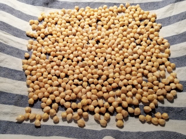 Felafel al rosmarino con tzatziki al cedro