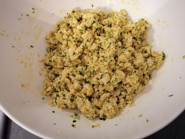 Felafel al rosmarino con tzatziki al cedro