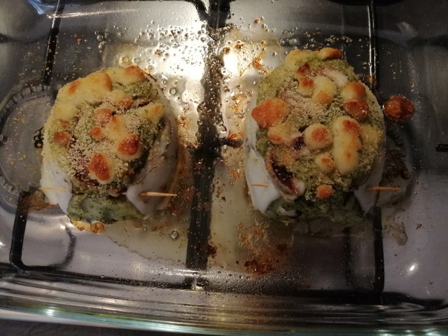 Seppia ripiena di patate e broccoli con hummus di piselli