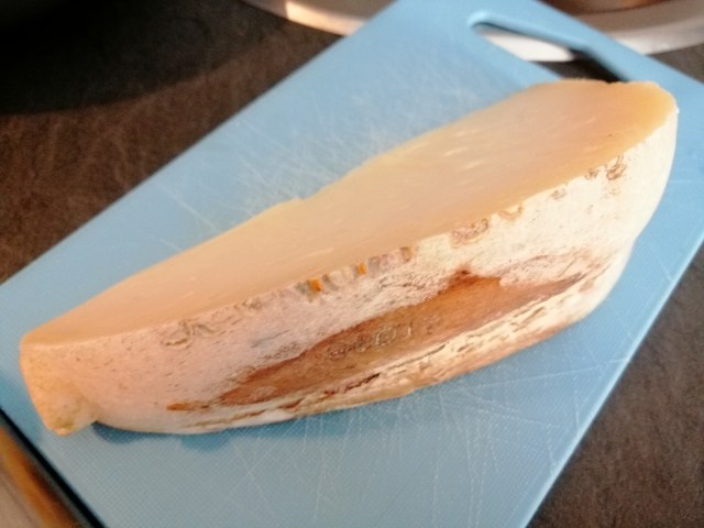Sartu di riso con fonduta di provolone del monaco