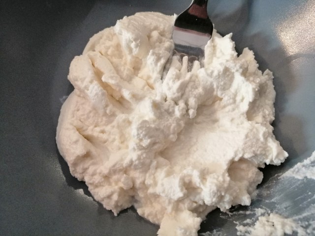 Carciofi ripieni di ricotta alle olive nere con fontina