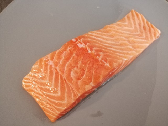 Orecchiette con pesto di rucola robiola salmone e limone della costiera amalfitana