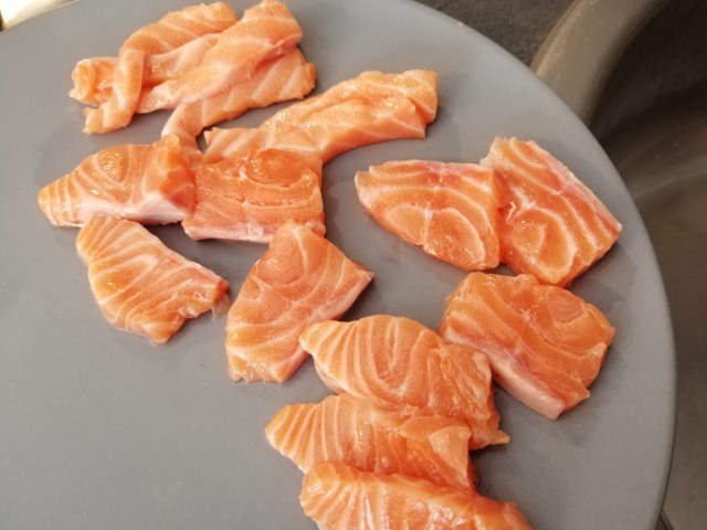 Orecchiette con pesto di rucola robiola salmone e limone della costiera amalfitana