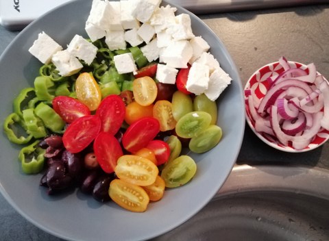 Insalata greca di pesce spada