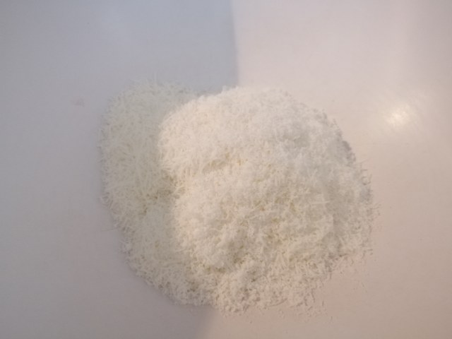 Trenette al cacao cacio e pepe con peperoni cruschi