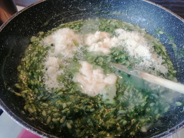 Risotto con spinaci e gorgonzola