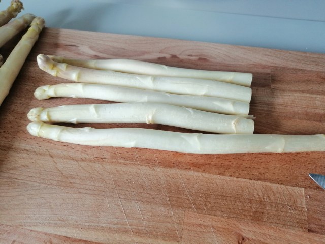 Parmigiana di asparagi bianchi