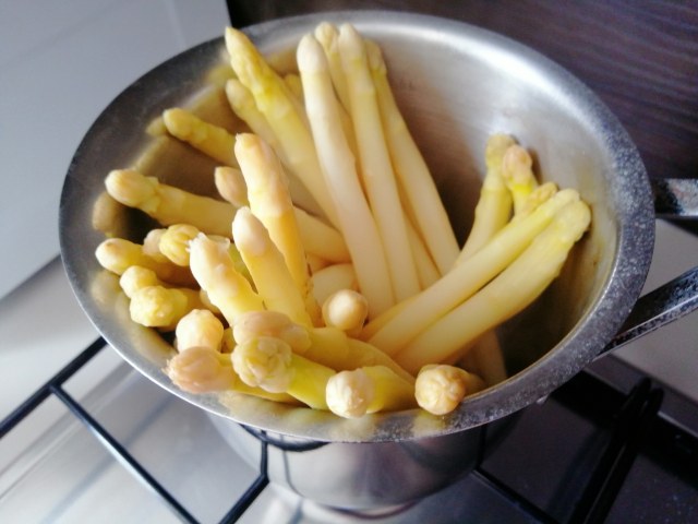 Parmigiana di asparagi bianchi