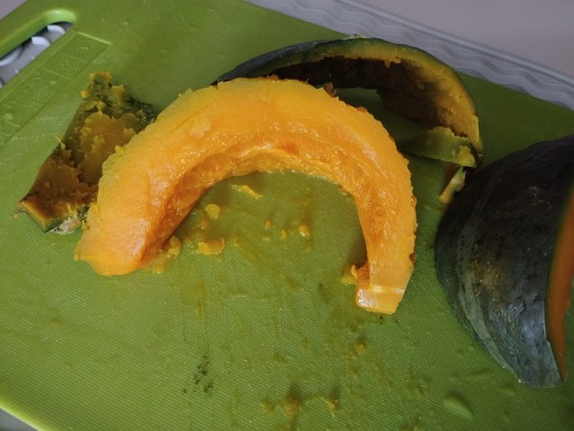 Polpo glassato al miele e profumato al timo con stracciatella pugliese su crema di zucca