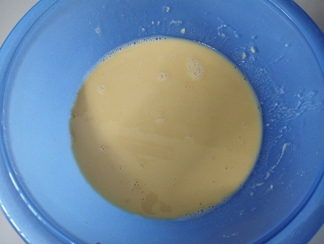 Torre di farinata di ceci con sardine e pate di olive taggiasche