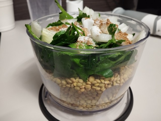 Felafel di lenticchie e guacamole di zucca