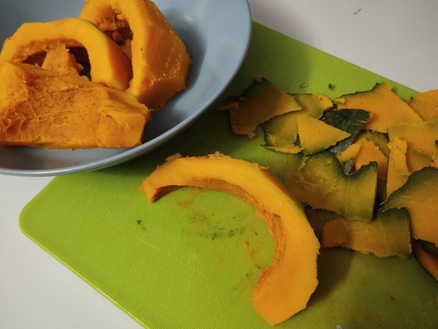 Felafel di lenticchie e guacamole di zucca