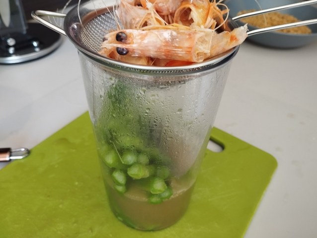 Fregola con asparagi e mazzancolle