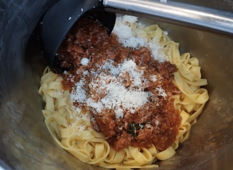 Tagliatelle all'arancia con ragu d'anatra