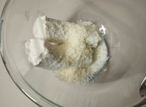 Tortelli zucca e amaretti con crema di caprino